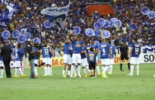 No jogo da taça, Cruzeiro vence Fluminense no Mineirão e comemora tetracampeonato brasileiro 