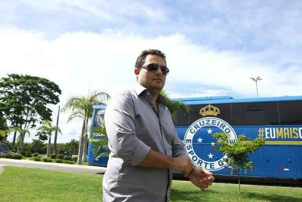 Emocionado na entrevista coletiva, Mattos anunciou sada do Cruzeiro; Palmeiras deve ser destino