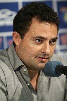 Emocionado na entrevista coletiva, Mattos anunciou sada do Cruzeiro; Palmeiras deve ser destino