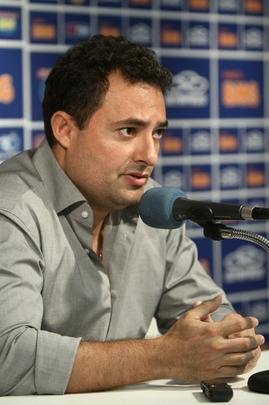 Emocionado na entrevista coletiva, Mattos anunciou sada do Cruzeiro; Palmeiras deve ser destino