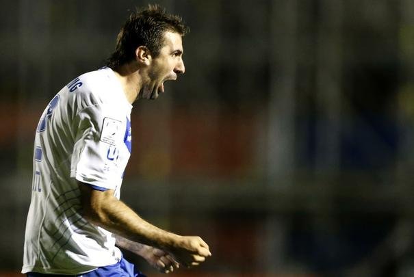 Confirmado como novo reforo do Atltico, Lucas Pratto  esperana de gols para a temporada 2015