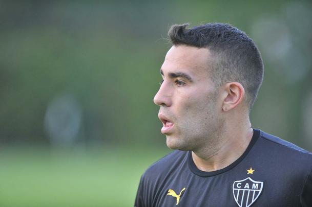 Nicolás Otamendi - zagueiro - 2014 - 19 jogos e 1 gol