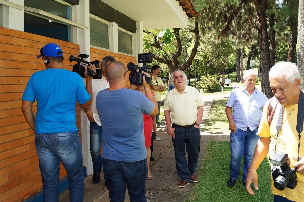 Na Toca da Raposa I, Cruzeiro inaugurou sala com o nome de Tosto. Espao ser onde trabalhar o coordenador das categorias de base do clube, Raul Plassmann