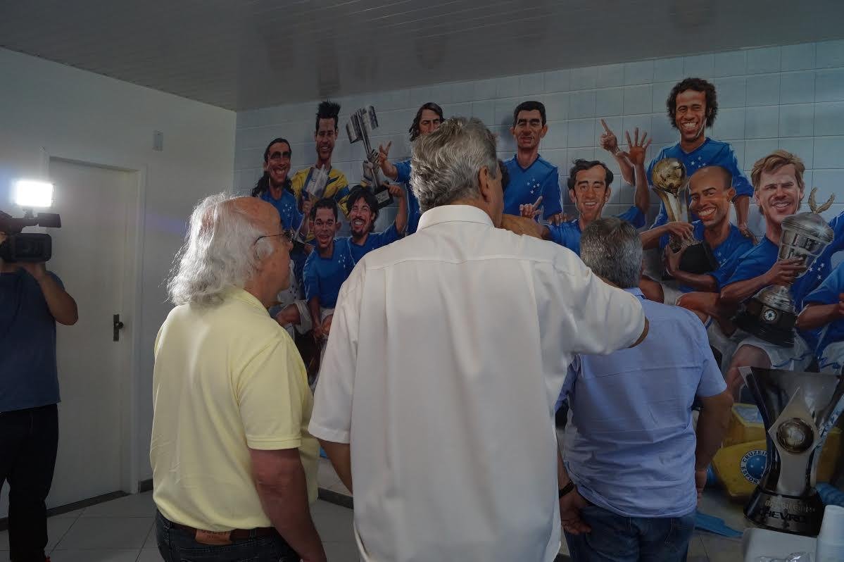 Na Toca da Raposa I, Cruzeiro inaugurou sala com o nome de Tosto. Espao ser onde trabalhar o coordenador das categorias de base do clube, Raul Plassmann