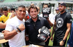 Imagens do treino aberto do UFC na Arena Palmeiras - Gilbert Durinho com f