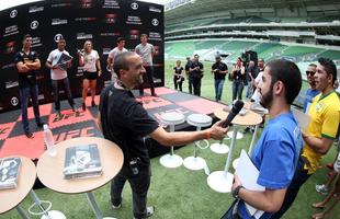 Imagens do treino aberto do UFC na Arena Palmeiras - F pergunta para lutadores