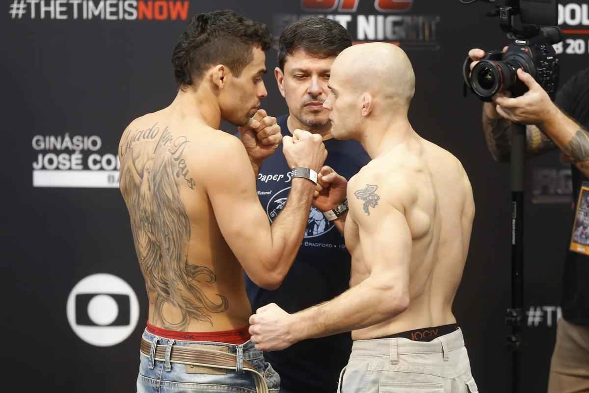 Imagens da pesagem do UFC Fight Night 58, em Barueri - Renan Baro e Mitch Gagnon