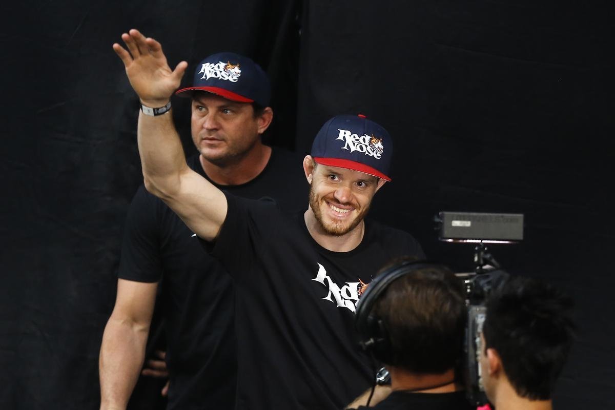 Imagens da pesagem do UFC Fight Night 58, em Barueri - CB Dollaway