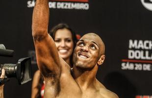 Imagens da pesagem do UFC Fight Night 58, em Barueri - Marcos Pezo