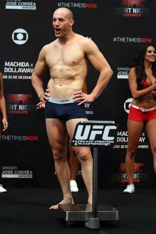 Imagens da pesagem do UFC Fight Night 58, em Barueri - Patrick Cummins