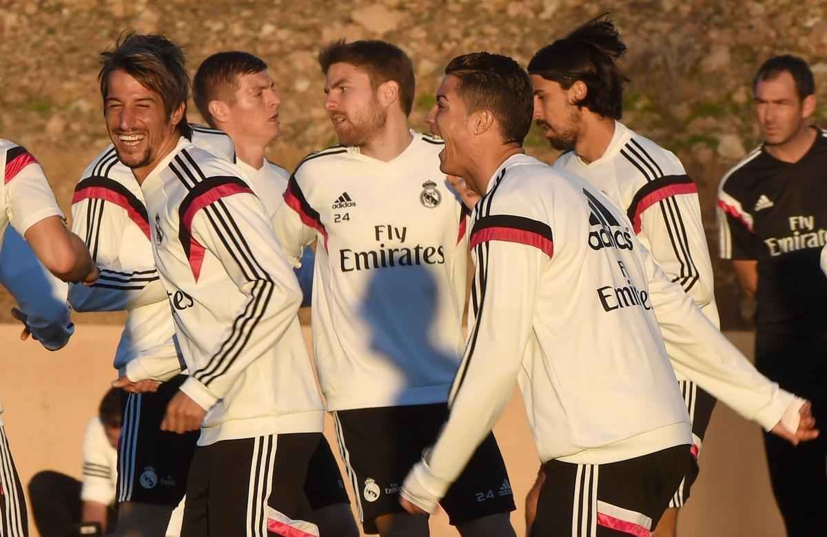 Nesta sexta-feira, jogadores do Real Madrid se mostraram muito descontrados em ltima atividade antes da final 