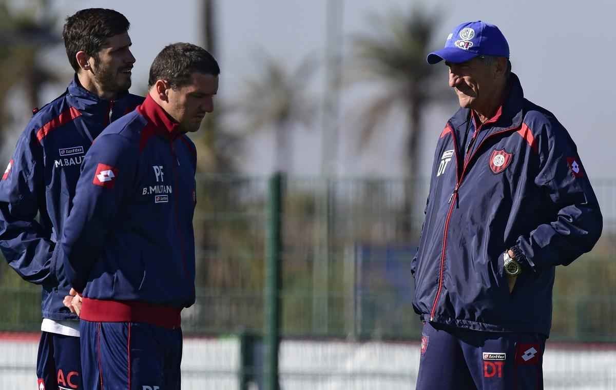 Jogadores do San Lorenzo em ltimo treino, no Marrocos, antes da final do Mundial contra o Real Madrid