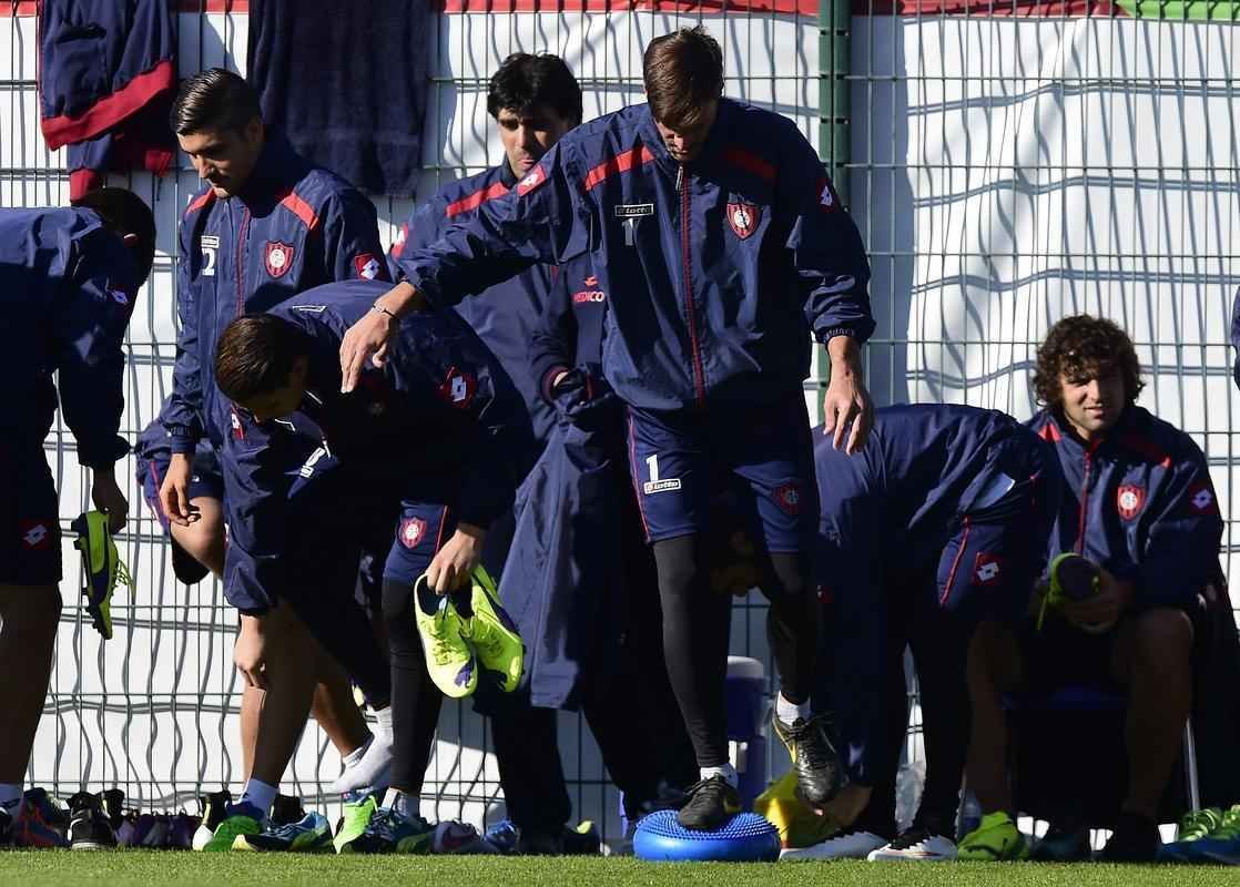 Jogadores do San Lorenzo em ltimo treino, no Marrocos, antes da final do Mundial contra o Real Madrid