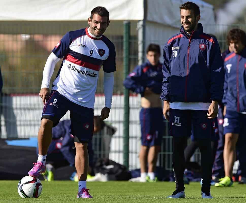 Jogadores do San Lorenzo em ltimo treino, no Marrocos, antes da final do Mundial contra o Real Madrid