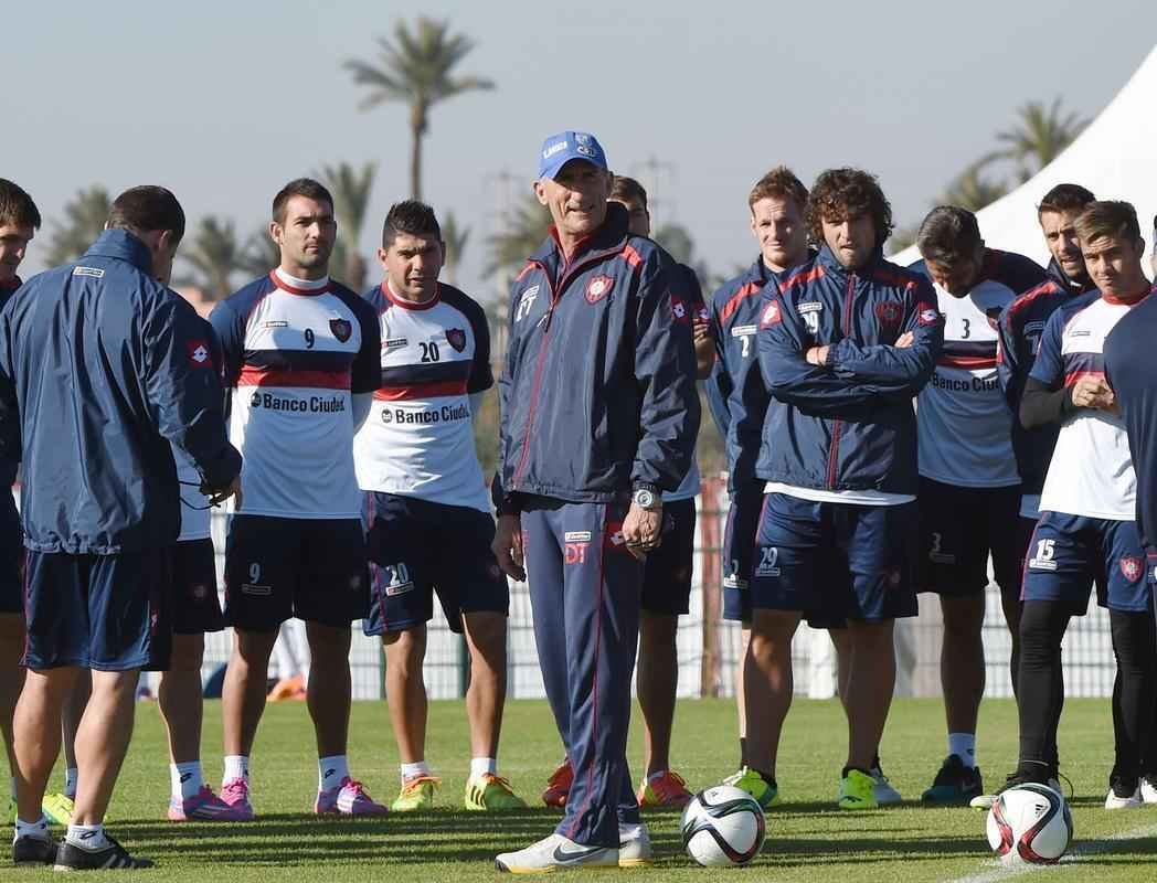 Jogadores do San Lorenzo em ltimo treino, no Marrocos, antes da final do Mundial contra o Real Madrid
