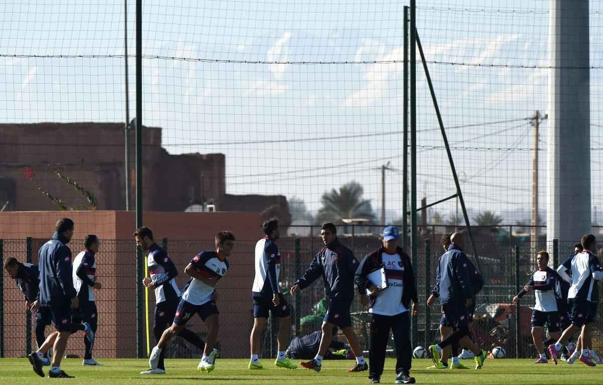 Jogadores do San Lorenzo em ltimo treino, no Marrocos, antes da final do Mundial contra o Real Madrid