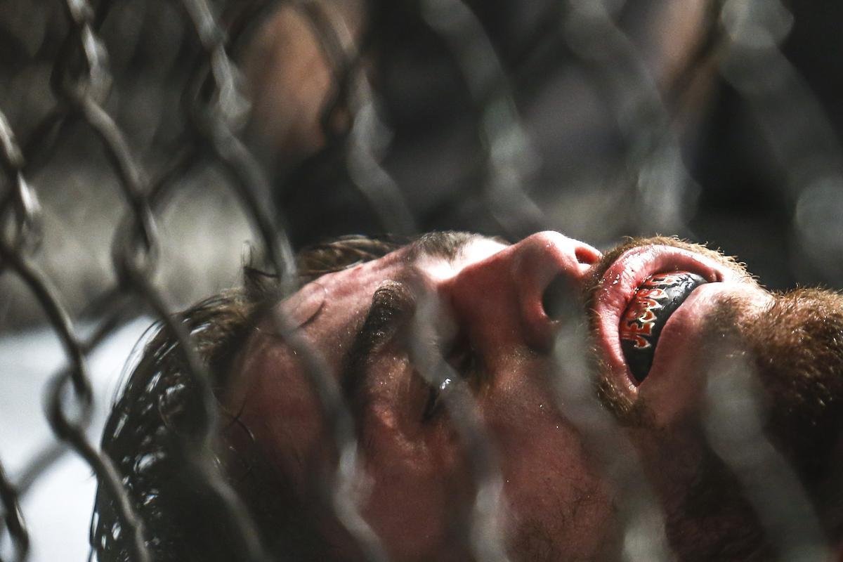 Imagens do UFC Fight Night 58, em Barueri - Patrick Cummins (bermuda preta) venceu Antnio Cara de Sapato por deciso unnime