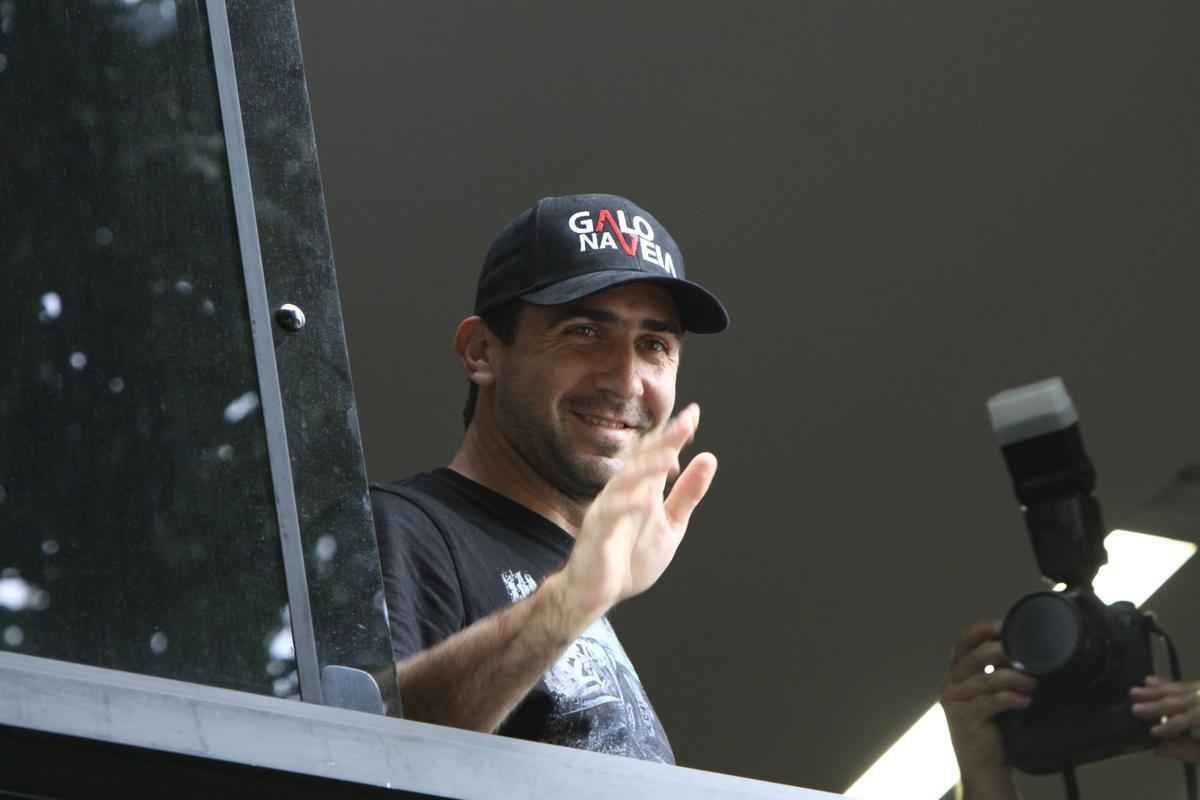 Lucas Pratto  o grande investimento do Atltico para a temporada e assinou por quatro anos 