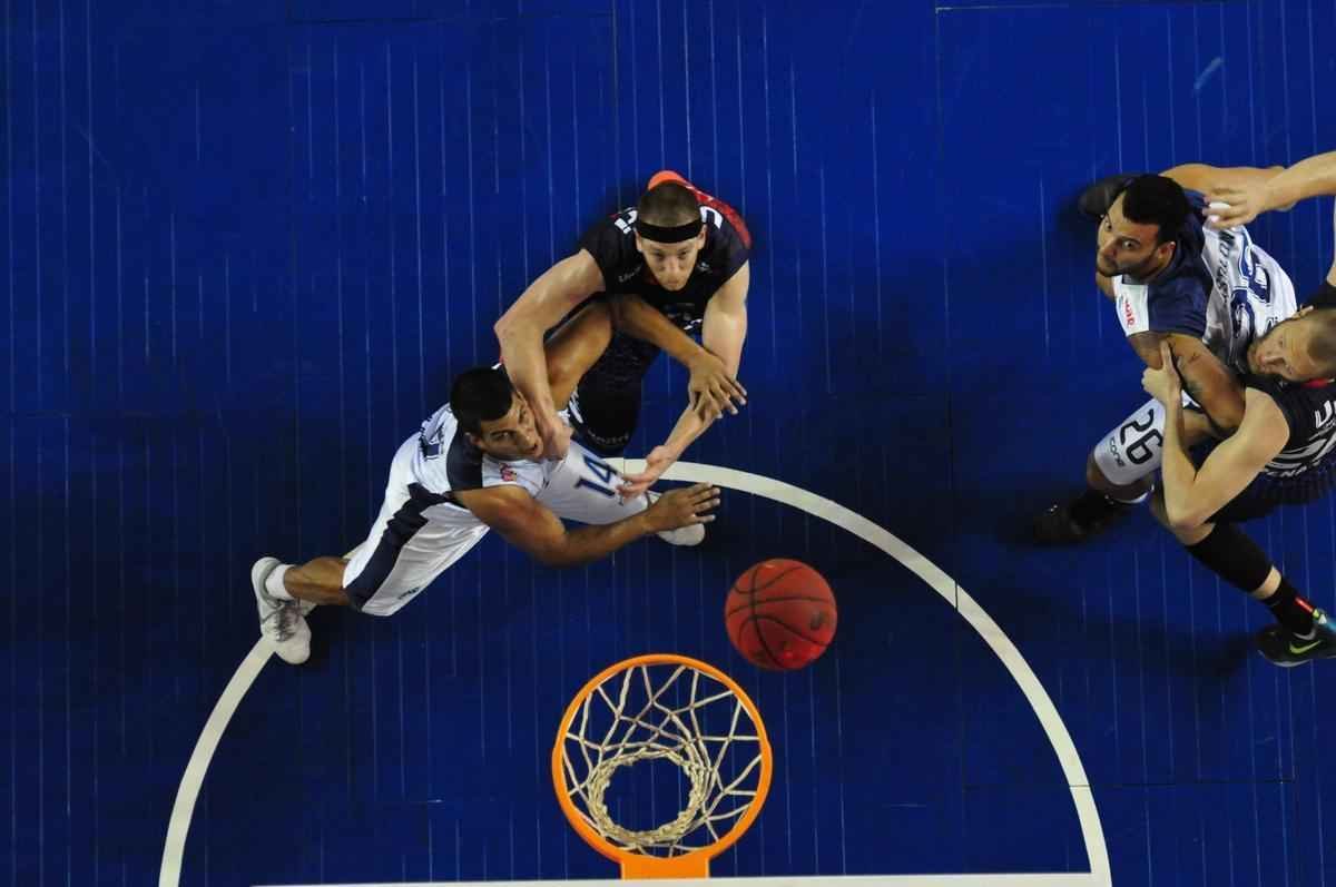 Com o resultado, o Minas se consolidou na quinta colocao do NBB, com 69,2% de aproveitamento e nove vitrias em treze jogos. J o Uberlndia est na 11 colocao do NBB, com 33% de aproveitamento (quatro vitrias em doze partidas).