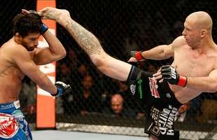 Chutao de Donald Cerrone apagou brasileiro Adriano Martins no UFC on Fox 10, em janeiro