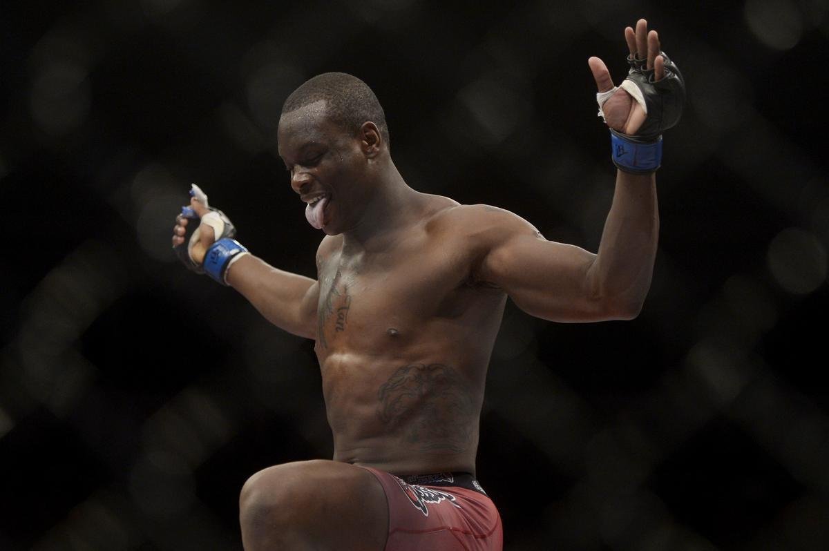 Mauricio Shogun decepcionou fs no UFC em Uberlndia, em novembro, e acabou nocauteado por Ovince St. Preux nos primeiros segundos de luta