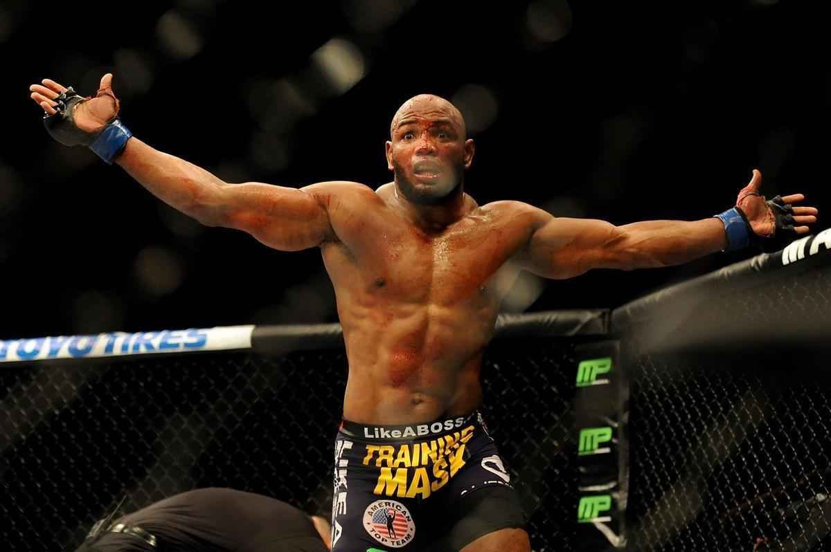 Em luta polmica, Yoel Romero se recuperou ao extrapolar tempo de descanso e conseguiu nocautear Tim Kennedy, no UFC 178, em setembro