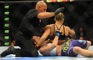 Ronda Rousey continuou arrasadora e nocauteou Alexis Davis em apenas 16 segundos, no UFC 175, em julho