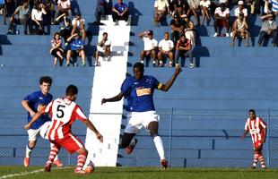 Capito do Cruzeiro nas categorias de base, Bruno Edgar foi aproveitado pelo tcnico Marcelo Oliveira no fim da temporada. O volante foi titular no empate com a Chapecoense, por 1 a 1, na penltima rodada do Campeonato Brasileiro.