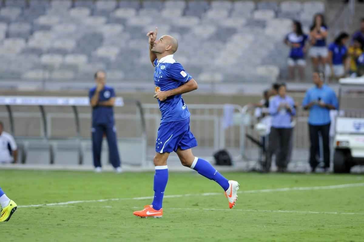 Bruno Rodrigo foi titular absoluto do Cruzeiro em 2014 at passar por uma cirurgia no p esquerdo. O zagueiro participou de 33 jogos, sendo 32 desde o incio. Ele recebeu trs cartes amarelos e um vermelho. Com o trunfo de ser decisivo no jogo areo, marcou seis gols, alm de ter colaborado com duas assistncias.