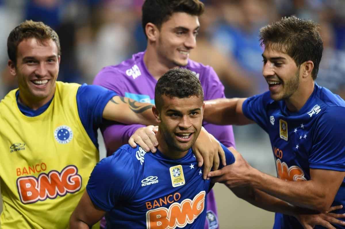 Alisson disputou 27 jogos na temporada, sendo 12 como titular. O meia marcou cinco gols e deu quatro assistncias, alm de ter recebido trs cartes amarelos.