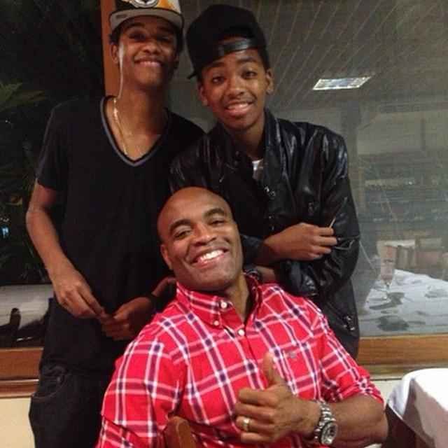 Em setembro, Anderson seguiu a rotina de treinamentos e vivenciou momentos com sua famlia