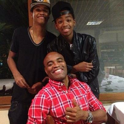 Em setembro, Anderson seguiu a rotina de treinamentos e vivenciou momentos com sua família