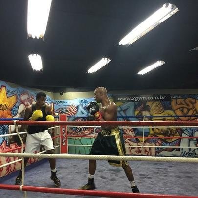 Em dezembro, Anderson continua na preparação para o duelo contra Nick Diaz