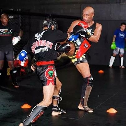 Em dezembro, Anderson continua na preparação para o duelo contra Nick Diaz