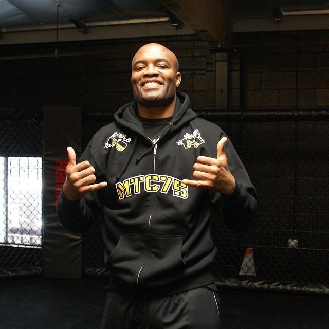 No fim de julho, Anderson teve retorno confirmado contra Nick Diaz. O ms de agosto serviu para acelerar a preparao. O sorriso estava de volta ao rosto do lutador