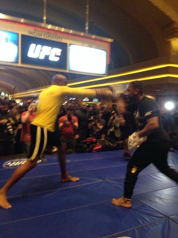 Anderson Silva no treino aberto do UFC 183, no MGM Grand Garden Arena, em Las Vegas