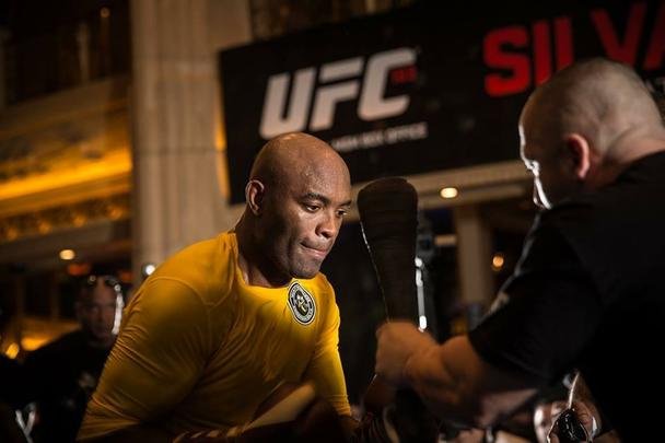 Anderson Silva no treino aberto do UFC 183, no MGM Grand Garden Arena, em Las Vegas