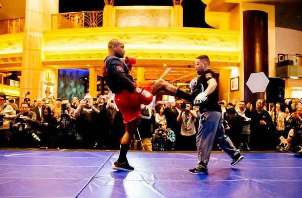 Imagens do treino aberto do UFC 182 em Las Vegas - Daniel Cormier no treino aberto