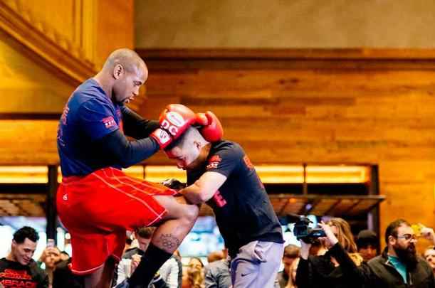Imagens do treino aberto do UFC 182 em Las Vegas - Daniel Cormier no treino aberto