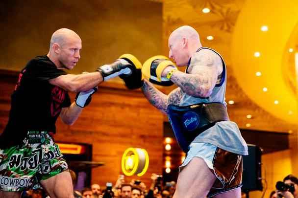 Imagens do treino aberto do UFC 182 em Las Vegas - Donald Cerrone