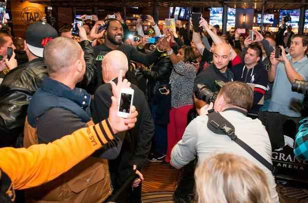 Imagens do treino aberto do UFC 182 em Las Vegas - Jon Jones