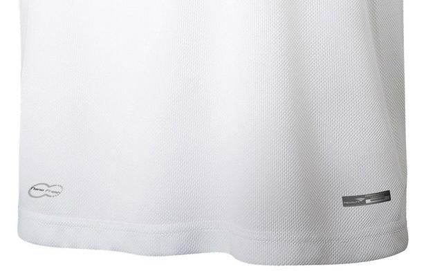 Detalhes da nova camisa branca do Cruzeiro, fornecida pela Penalty (imagens obtidas pelo Superesportes)