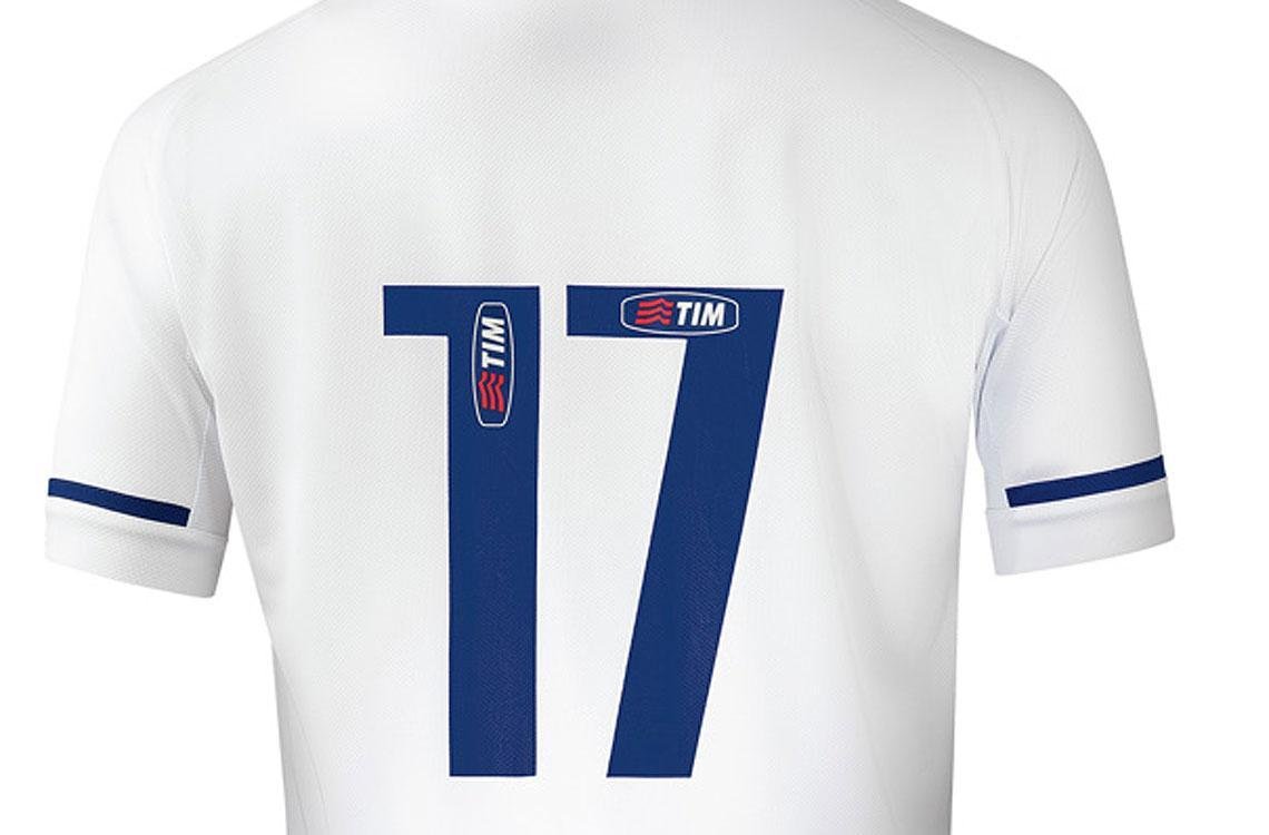 Detalhes da nova camisa branca do Cruzeiro, fornecida pela Penalty (imagens obtidas pelo Superesportes)