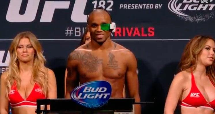 Confira as imagens da pesagem do UFC 182 - Marcos Brimage 