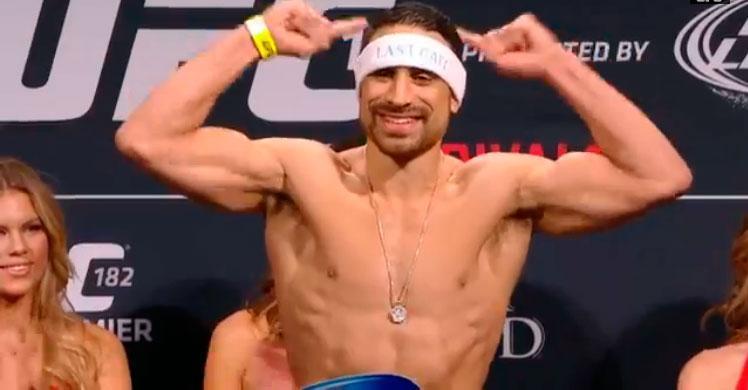 Confira as imagens da pesagem do UFC 182 - Danny Castillo