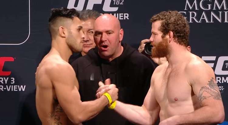 Confira as imagens da pesagem do UFC 182 - Brad Tavares x Nate Marquardt