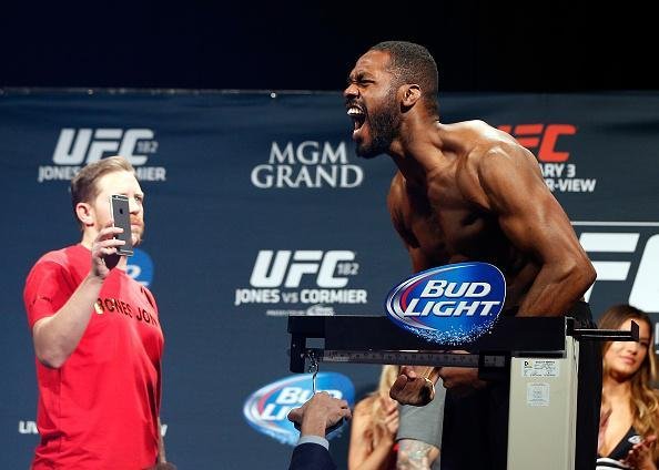 Confira as imagens da pesagem do UFC 182 - Jon Jones 