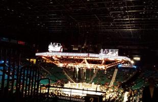 MGM Grand Garden Arena recebeu pequeno pblico na primeira luta do UFC 182