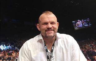 Membro do Hall da Fama do UFC, Chuck Liddell marca presena no UFC em 182
