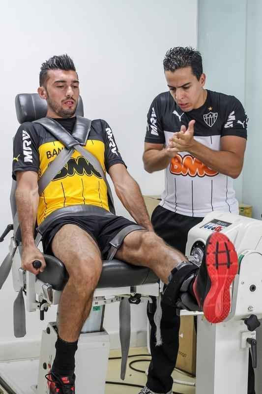 O sbado de treino na Cidade  do Galo ficou marcado por baterias de exames clnicos e fsicos. Os atletas fizeram testes de lactato e isocintico, alm de inspees odontolgicas e oftalmolgicas. No domingo, o grupo completar todas as determinaes da primeira semana de pr-temporada.